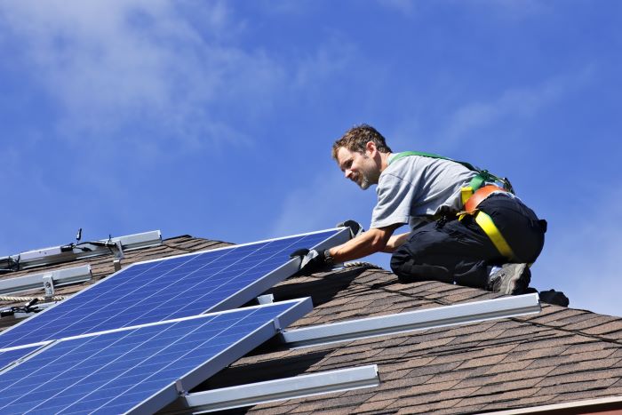 Quels équipements électriques peut-on alimenter avec un panneau solaire de 3000w?